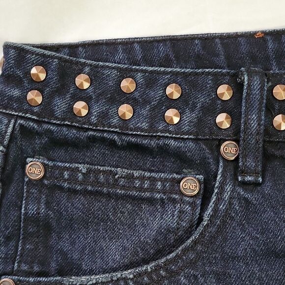 One Teaspoon Denim Shorts NWT - Picture 4 of 7